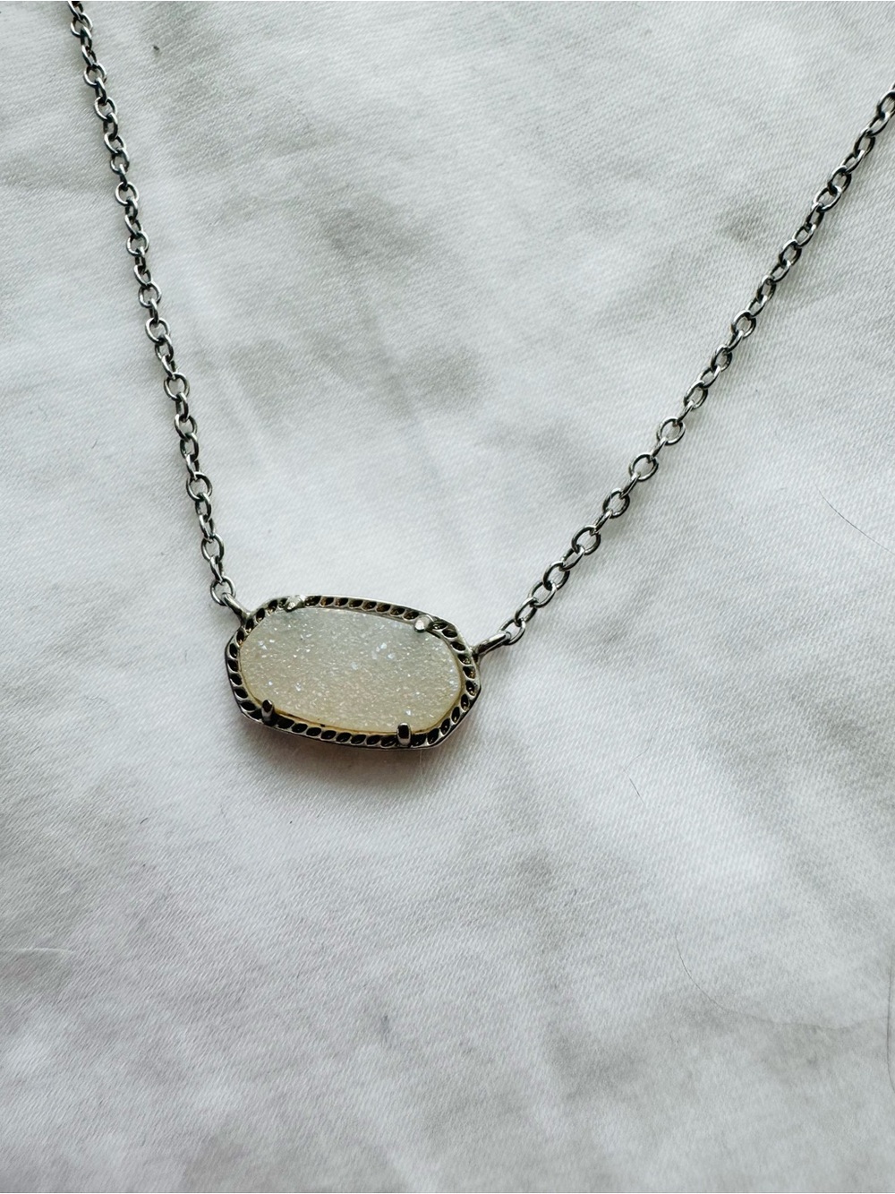Kendra Scott White Druzy Oval Pendant Necklace - Silver Chain
